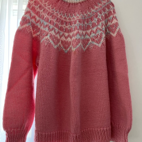 Homemade knitted sweater - Picture 1 of 1